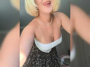 KisMyKat webcam model stream image