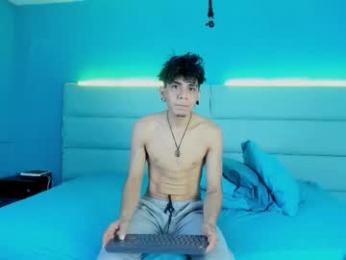 abrilandjulian webcam chaturbate model stream image