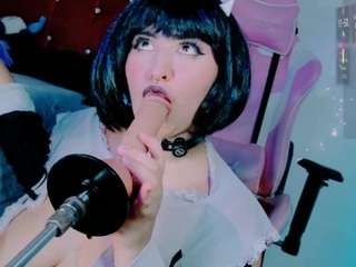 chloe-chain webcam model stream image