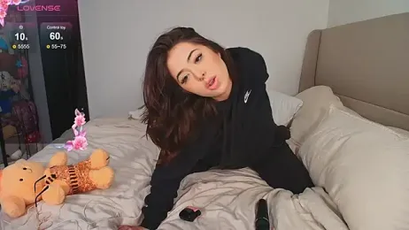 LiloshRoxy webcam model stream image