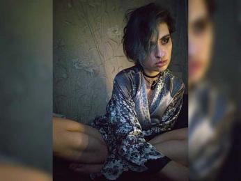 CyberSquirtCuckQueen webcam model stream image