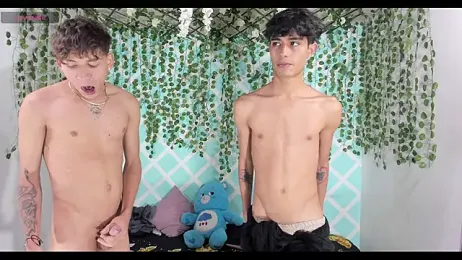 oliverhot2005 webcam stripchat model stream image