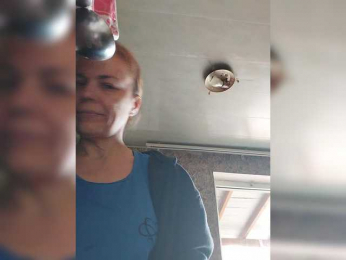 KissaHot webcam model stream image