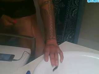 zzlightskin2femme webcam model stream image