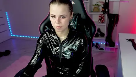 QueenAliceX webcam model stream image