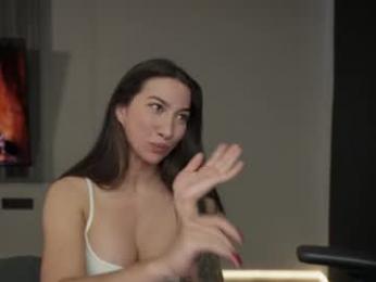 onlyyouhoney webcam model stream image