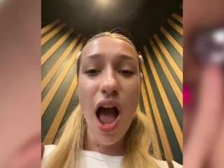 lily-badcuite11 webcam camsoda model stream image