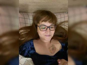 QueenFoxyLisa webcam bongacams model stream image