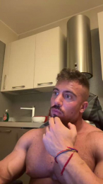 Bigwhitebull webcam cam4 model stream image