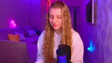 AmaliaQueen webcam model stream image