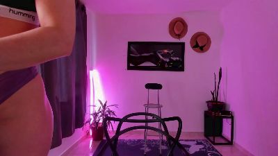 Angywalhs webcam model stream image