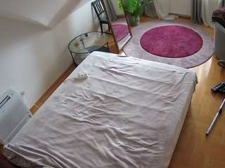 voyeurcam-julmodels-whitebed-4 webcam model stream image