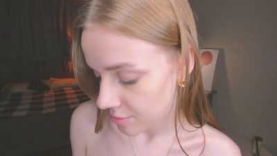 LynetteBalle webcam model stream image