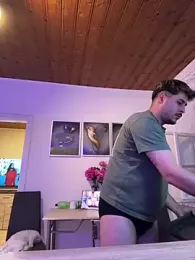 MvM58955050 webcam model stream image