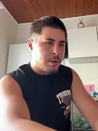 MvM58955050 webcam model stream image