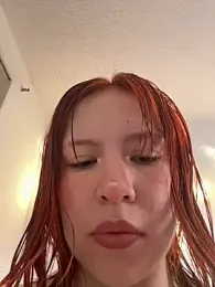 aliciia_23 webcam model stream image