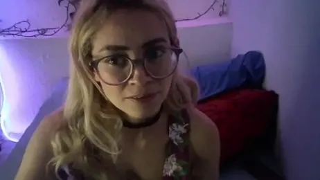 JuliaMack webcam stripchat model stream image