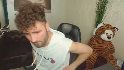 KyloEast webcam model stream image