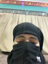 Mohaned100 webcam model stream image