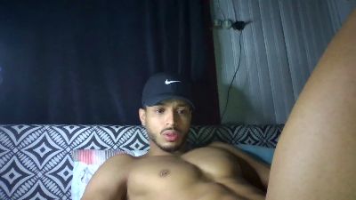 Tomtresor webcam model stream image