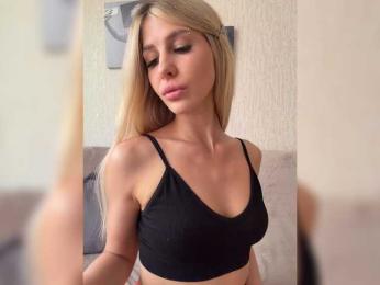 Temptati_on_ webcam model stream image