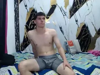 LadyAndLogan webcam model stream image