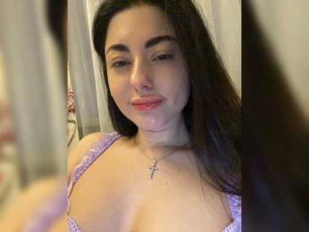 _AB_runette webcam model stream image