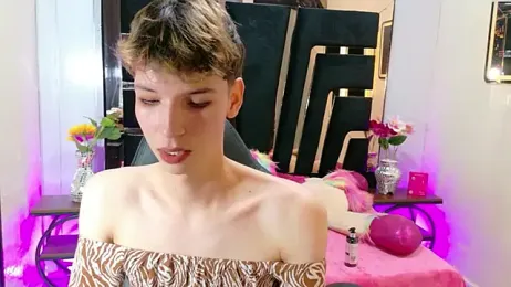 Stefany_PiInk webcam model stream image