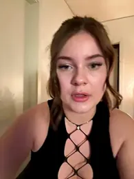 MaribelRiver webcam model stream image