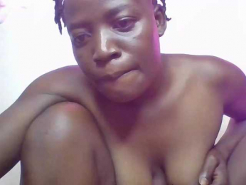 Yourdreamgirl webcam model stream image