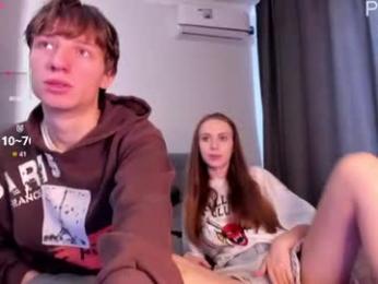couplewetlove webcam model stream image