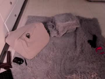 emilylittle webcam chaturbate model stream image