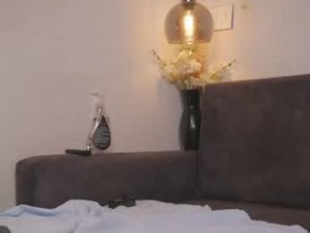 littlee_sophi_ webcam model stream image