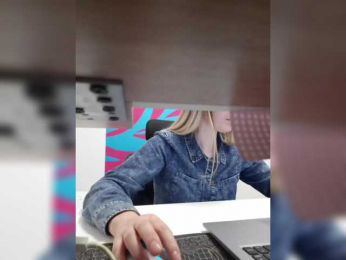 Xo4y-Tpax webcam model stream image