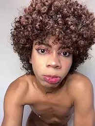 Juliethaaa_1 webcam model stream image