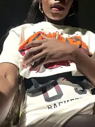 maryuri_21 webcam stripchat model stream image