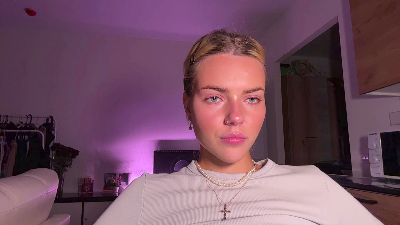 AndrewOlliver webcam model stream image