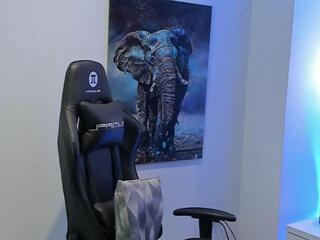 Tony Petrov webcam model stream image