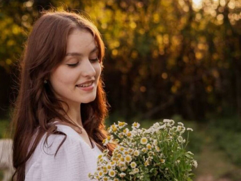 GildedOlivia webcam model stream image