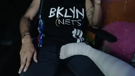 OldManAndGirlishLady webcam model stream image