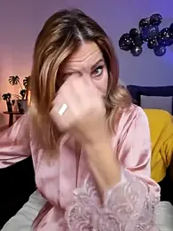 AngelaDesires webcam stripchat model stream image