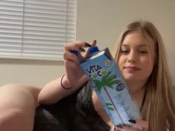 lunarose17 webcam model stream image