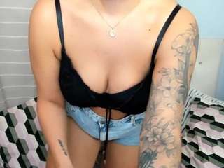 mollygold webcam model stream image