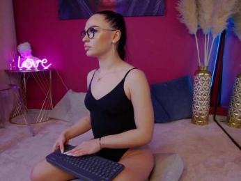 sashalorenz webcam model stream image