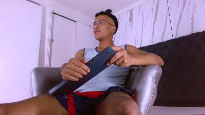 Axton_Vera webcam model stream image