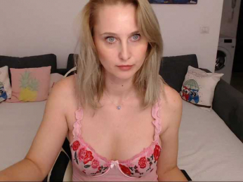 NatashaRouge webcam model stream image