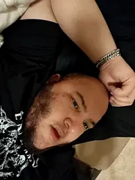 genderfluidco2 webcam model stream image