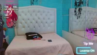 hills_Mia webcam cam4 model stream image