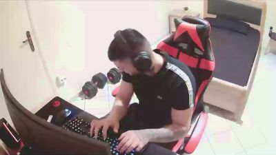 AlbanianFker21 webcam cam4 model stream image