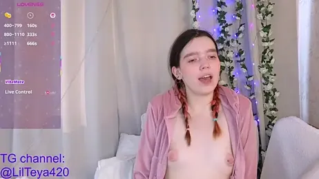 LilTeya webcam model stream image